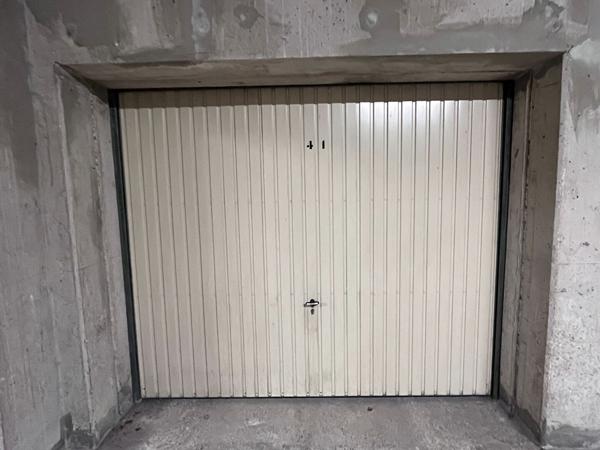 GARAGE, REIMS - MOISSONS