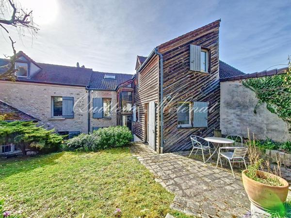 Grande maison de village avec jardin clos