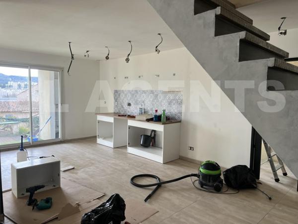 MAISON  T5- 122M2- JARDIN AUBAGNE