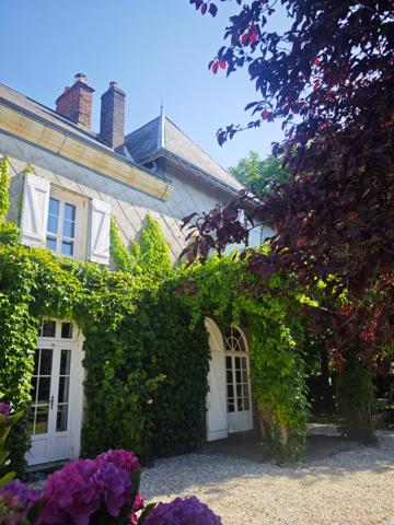 À vendre - Maison de maître, 12 pièces situé à La Chartre-sur-le-Loir (72340)