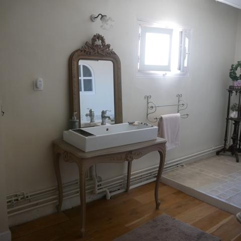 À vendre - Maison de maître, 12 pièces situé à La Chartre-sur-le-Loir (72340)