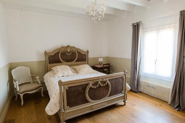 À vendre - Maison de maître, 12 pièces situé à La Chartre-sur-le-Loir (72340)