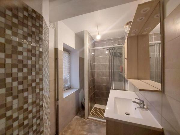 MAISON F4 AVEC GRANGE - CHESLEY 10210