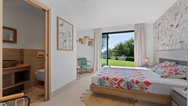 Vente Maison contemporaine Grimaud 9 Pièces 350 m²