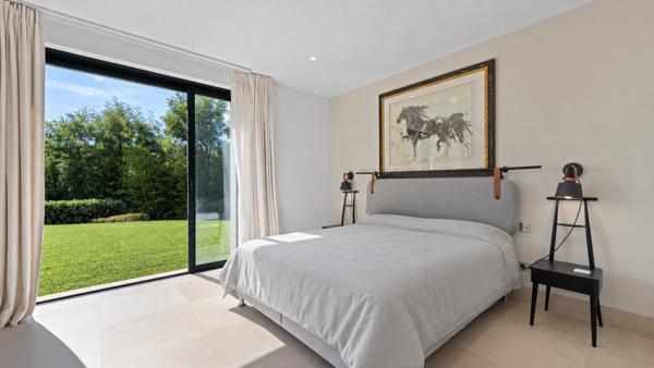 Vente Maison contemporaine Grimaud 9 Pièces 350 m²