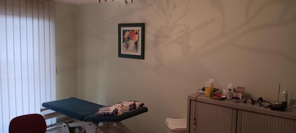 BUREAUX PROFESSIONNELS – BOURRAN – 1er ÉTAGE AVEC ASCENSEUR – Garage + Cave