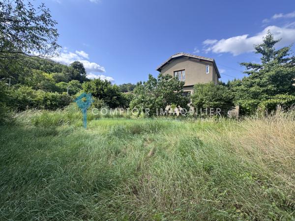 Maison
                                                                                                                                                                                                                                                                                                                        3 pièce(s)                                                                                                                                                                                                          2 chambre(s)                                                                                                                                                                                                          95  m²