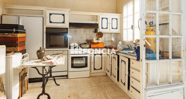 À vendre Maison 10 pièces 590 m² - Dol-de-bretagne 35120