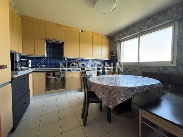 Maison traditionnelle à vendre à MOREAC 5 chambres avec 5 000 m² de jardin