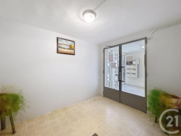 Appartement F4 à vendre  4 pièces - 63,34 m2 ARLES - 13