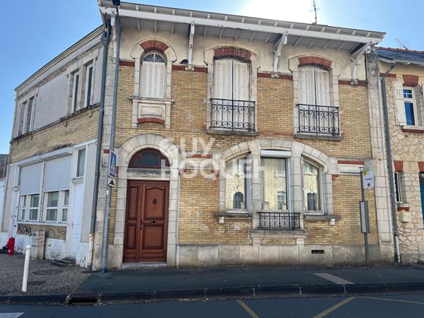 Maison à vendre à La Rochelle - 4 chambres, garage et jardin