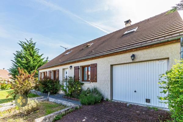 Maison
                                                                                                                                                                                                                                                                                                                        7 pièce(s)                                                                                                                                                                                                          5 chambre(s)                                                                                                                                                                                                          153  m²