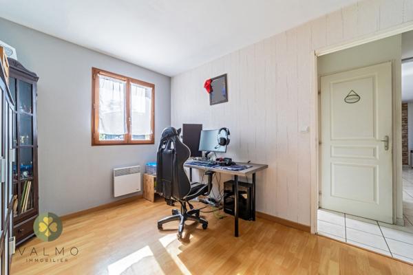 Maison
                                                                                                                                                                                                                                                                                                                        7 pièce(s)                                                                                                                                                                                                          5 chambre(s)                                                                                                                                                                                                          153  m²