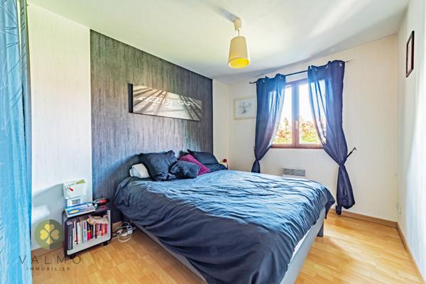 Maison
                                                                                                                                                                                                                                                                                                                        7 pièce(s)                                                                                                                                                                                                          5 chambre(s)                                                                                                                                                                                                          153  m²
