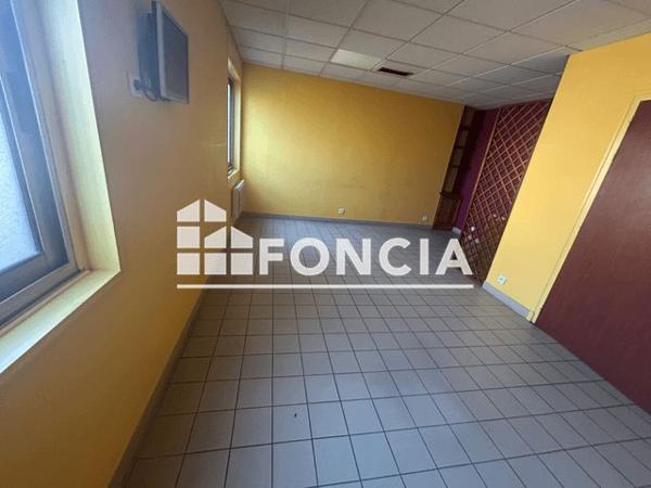 Location Local commercial 1 pièce 23 m² - LE PRARIAND Le Peage De Roussillon 38550