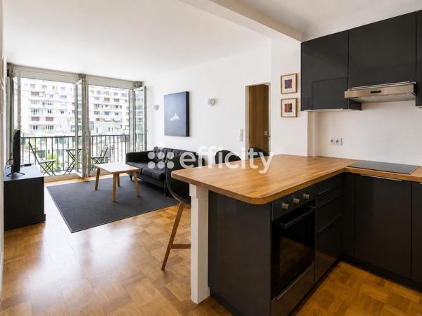 Appartement
         3 pièces
        - 56 m² 608 000 € *