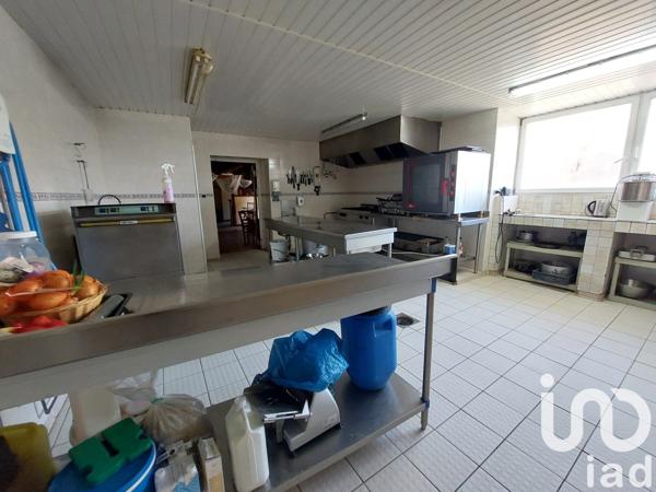 Ferme 8 pièces de 195 m² à Saint-Laurent-sur-Gorre (87310)