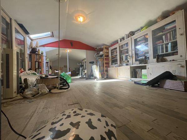 Maison
         6 pièces
        - 180 m² 145 000 € *
