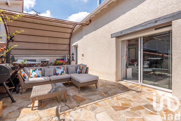 Maison à vendre 6 pièces 180 m² Genilac