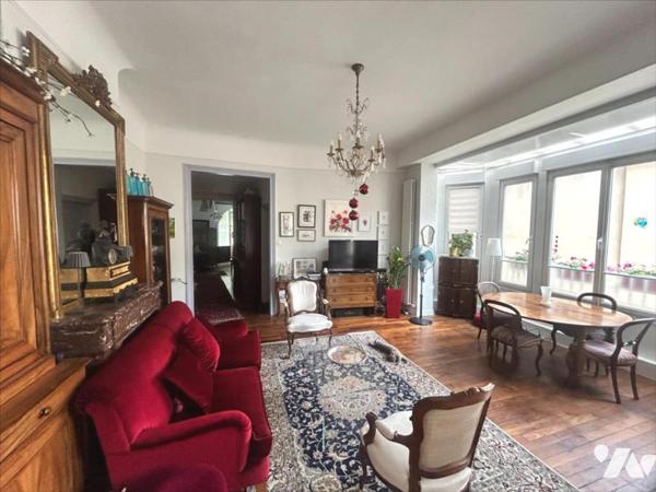 CENTRE VILLE REIMS 4 PIECES IMMEUBLE ANCIEN