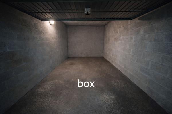 Une Adresse de Préstige et un bien unique s'offre à vous.