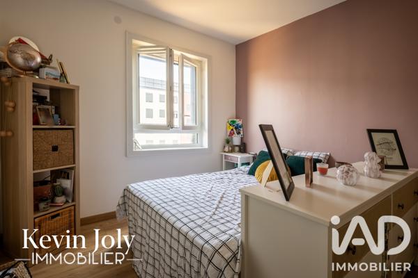 Location appartement 3 pièces 61 m² Saint-Jean-de-la-Ruelle