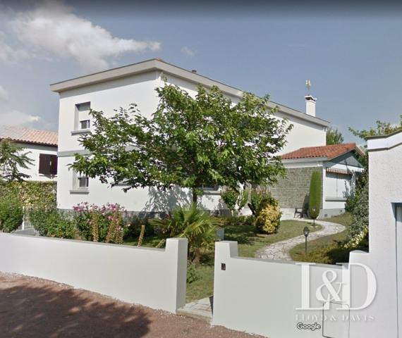 Royan, maison d'architecte 230 m², 6 chambres, sous-sol complet, proche centre