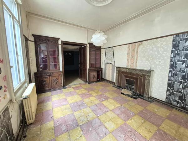 Maison à vendre 20 pièces 490m² Saint-Amand-les-Eaux (59230)