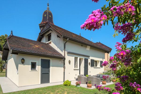 VERNAISON - Maison de 190 m² - 4 chambres - terrain plat et piscinable de 752 m² avec spa