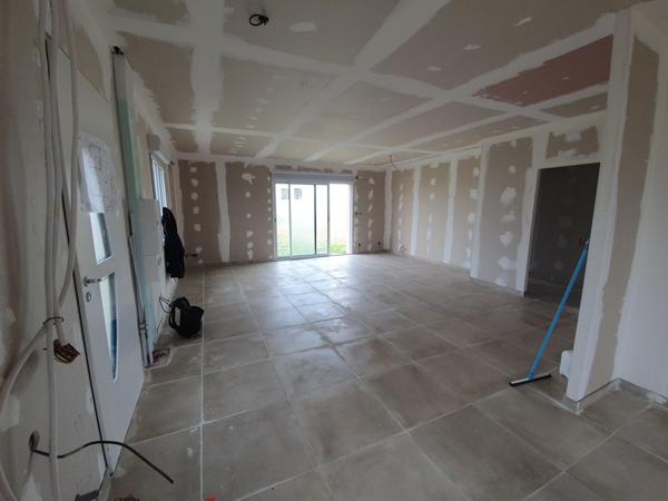 Maison neuve à terminer