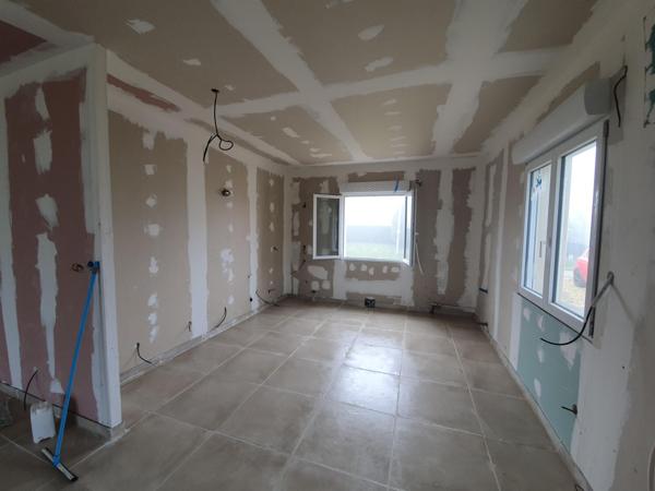 Maison neuve à terminer