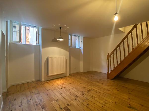Agen centre - A louer appartement de type 4