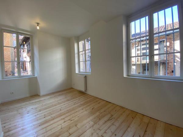Agen centre - A louer appartement de type 4