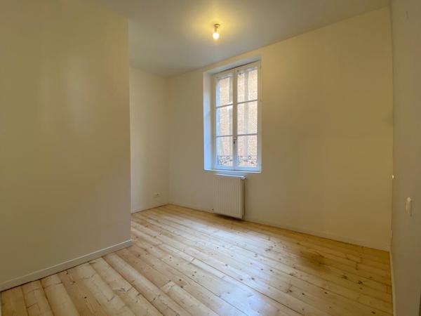 Agen centre - A louer appartement de type 4
