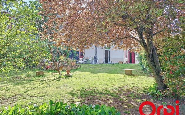 Maison à vendre    4 pièces • 146,92 m2 Néris-les-Bains
