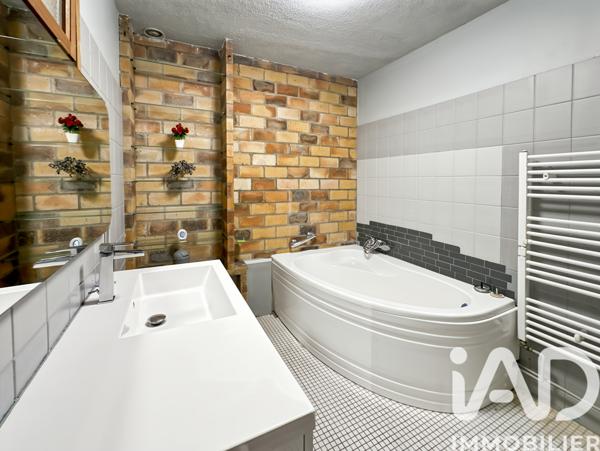 Maison à vendre 5 pièces 121,03 m² Malay-le-Grand