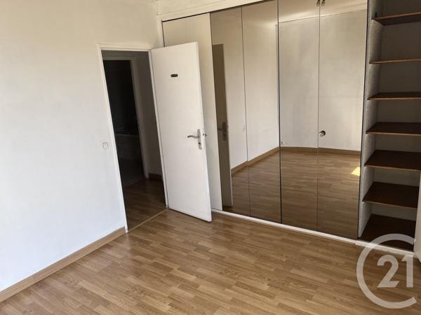 Appartement T3 à vendre  3 pièces - 60,35 m 2   MARSEILLE  - 13012