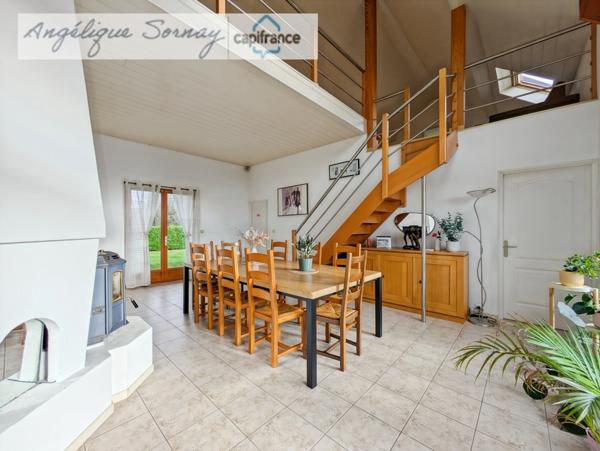 Maison familiale 210 m² avec extension récente, terrain clos et confort moderne – Un bien rare à visiter !