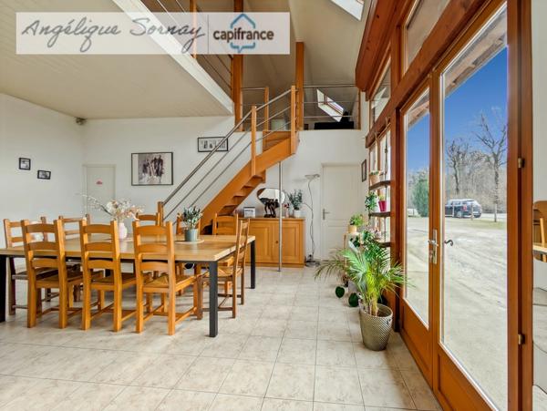 Maison familiale 210 m² avec extension récente, terrain clos et confort moderne – Un bien rare à visiter !