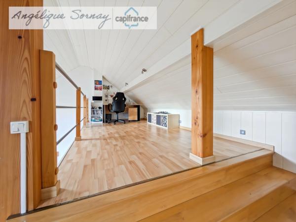 Maison familiale 210 m² avec extension récente, terrain clos et confort moderne – Un bien rare à visiter !