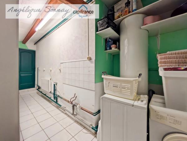 Maison familiale 210 m² avec extension récente, terrain clos et confort moderne – Un bien rare à visiter !