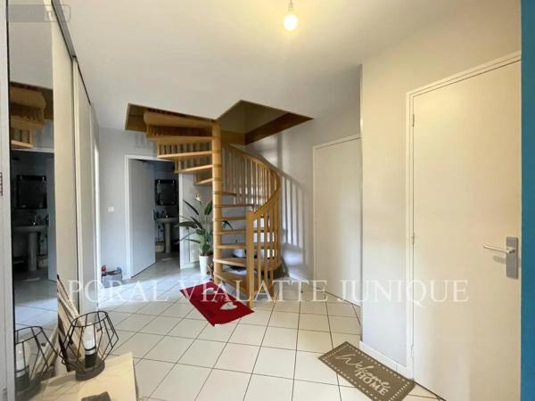 Achat - Appartement Ambérieu-en-Bugey 01500 4 pièces 97 m 2 5800 m 2