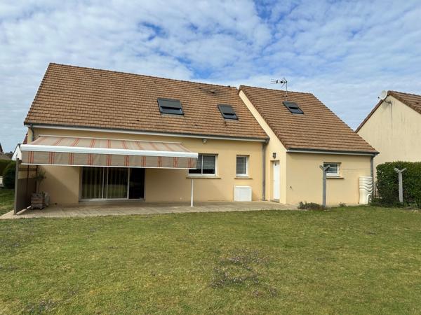 À vendre - Pavillon de 131m2 - 4 chambres - Terrain 713m2