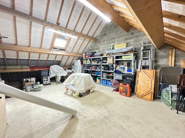 À vendre - Pavillon de 131m2 - 4 chambres - Terrain 713m2
