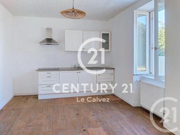 Maison à vendre  4 pièces - 89,50 m 2   PLOUMAGOAR  - 22