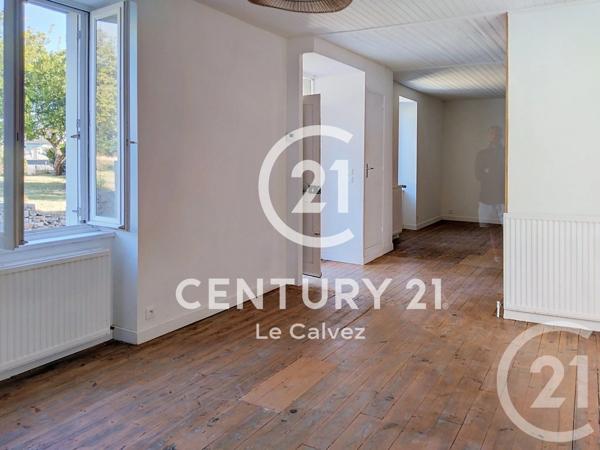 Maison à vendre  4 pièces - 89,50 m 2   PLOUMAGOAR  - 22