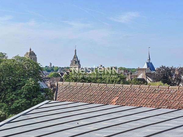A vendre Maison Centre ville de Dreux, 5 min écoles, commerces et gare à pieds, cave, dépendance