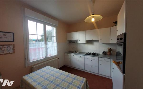 CARHAIX - MAISON 6 PIECES