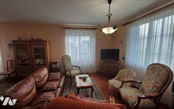 CARHAIX - MAISON 6 PIECES