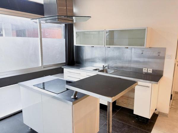 Grand T3  83 m² en RDC dans Résidence privée